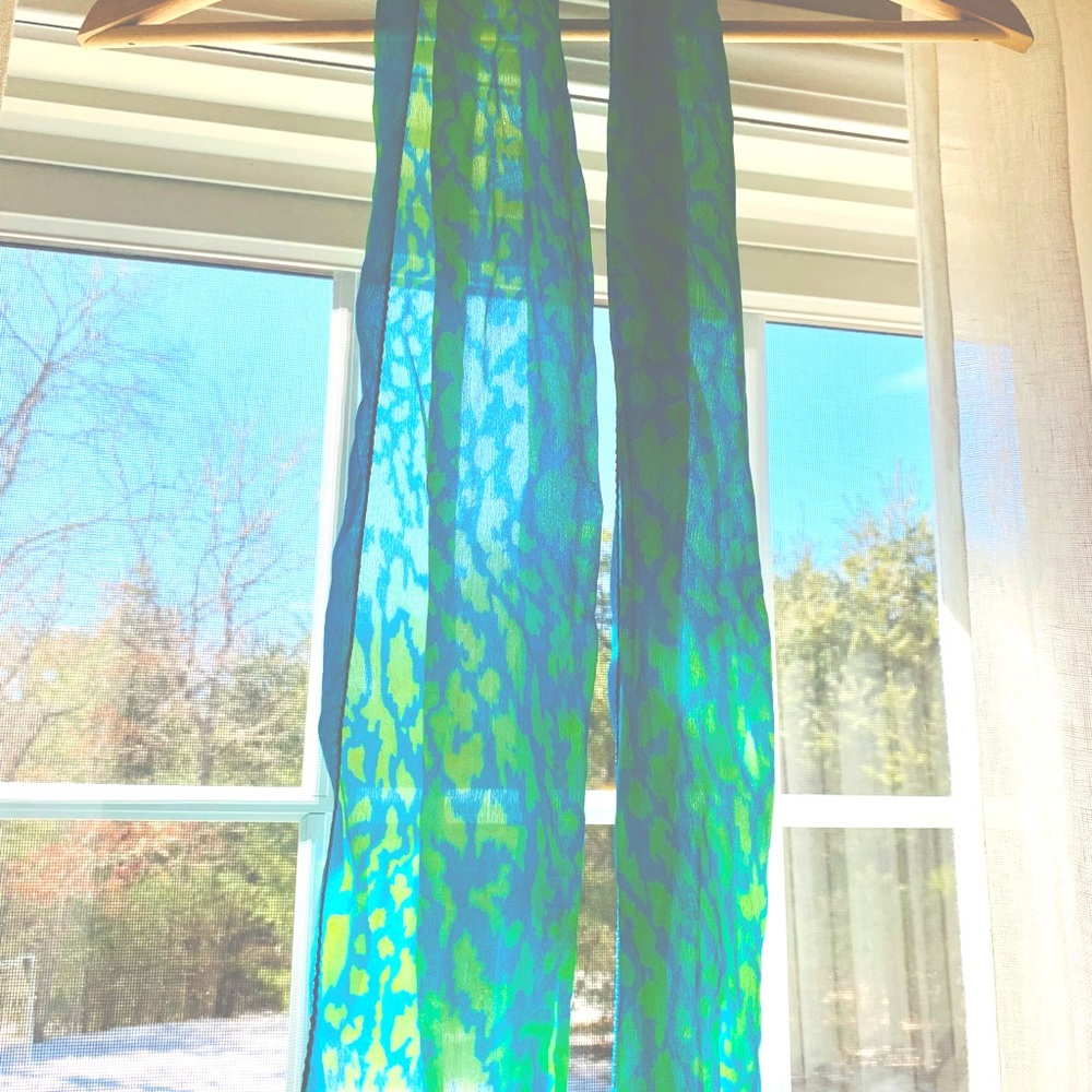 Silx by August Silk 100% Indian Silk blue green pattern scarf - Picture 5 of 5